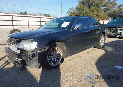 2015 Chrysler 300C z USA, uszkodzony, nr VIN 2C3CCAEG3FH791844